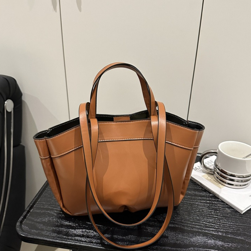 Leatherwork Bag - Minimalist Sleek Leather 2-in-1 Tote BagS